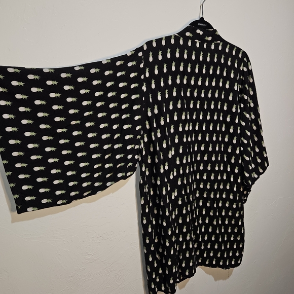 Kenny Flowers Kimono Fineapple Beach Cover Up NWT Women's Size Small Tuckernuck - Picture 10 of 12